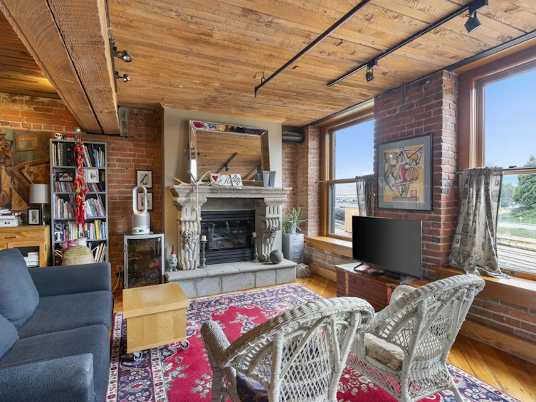 301-41 Alexander Street, Vancouver, BC, V6A 1B2 - 3