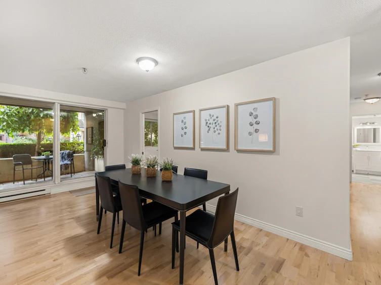 105-5 Renaissance Square, New Westminster, BC, V3M 6K5 - 4
