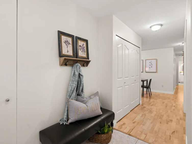 105-5 Renaissance Square, New Westminster, BC, V3M 6K5 - 2