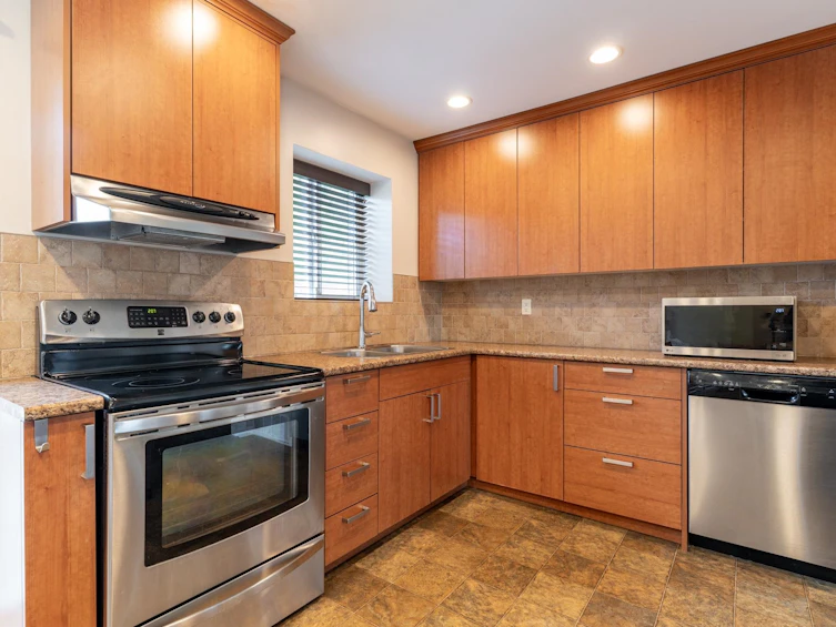 11735 74 Avenue, Delta, BC, V4C 1E6 - 11