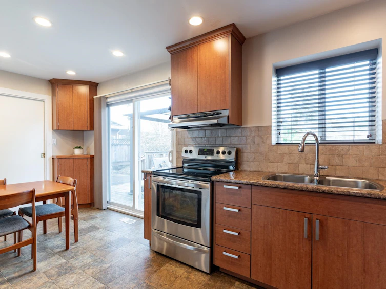 11735 74 Avenue, Delta, BC, V4C 1E6 - 8