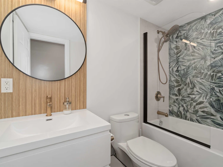 310-1000 Bowron Court, North Vancouver, BC, V7H 2V8 - 23