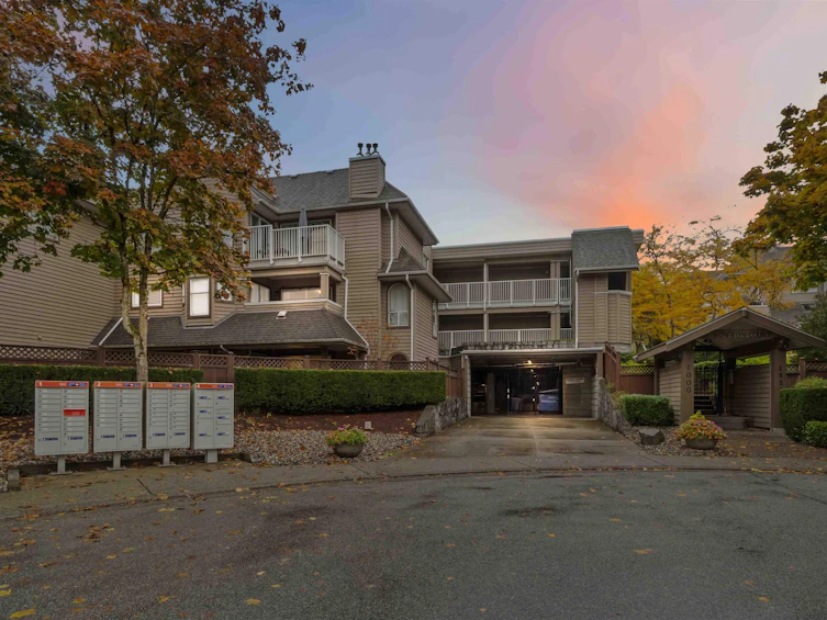 310-1000 Bowron Court, North Vancouver, BC, V7H 2V8 - 30