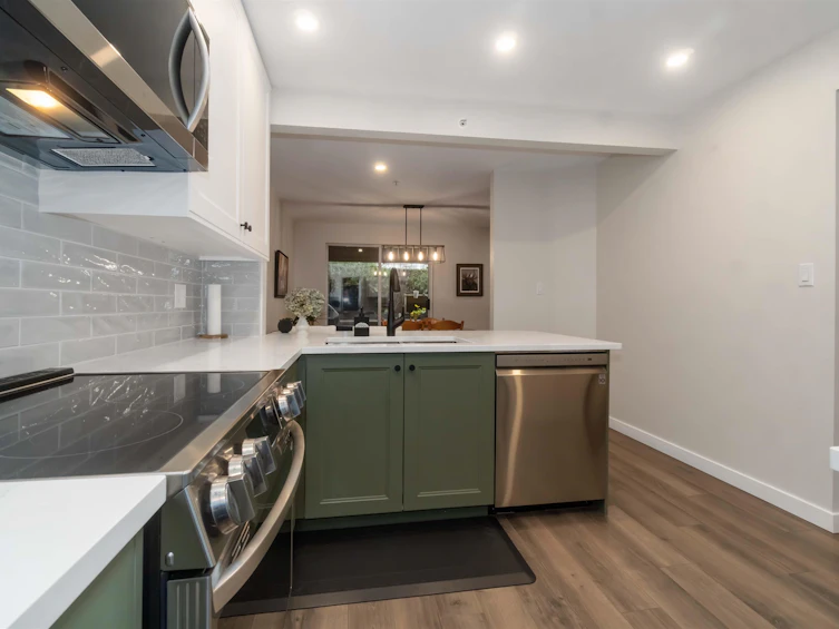 310-1000 Bowron Court, North Vancouver, BC, V7H 2V8 - 5