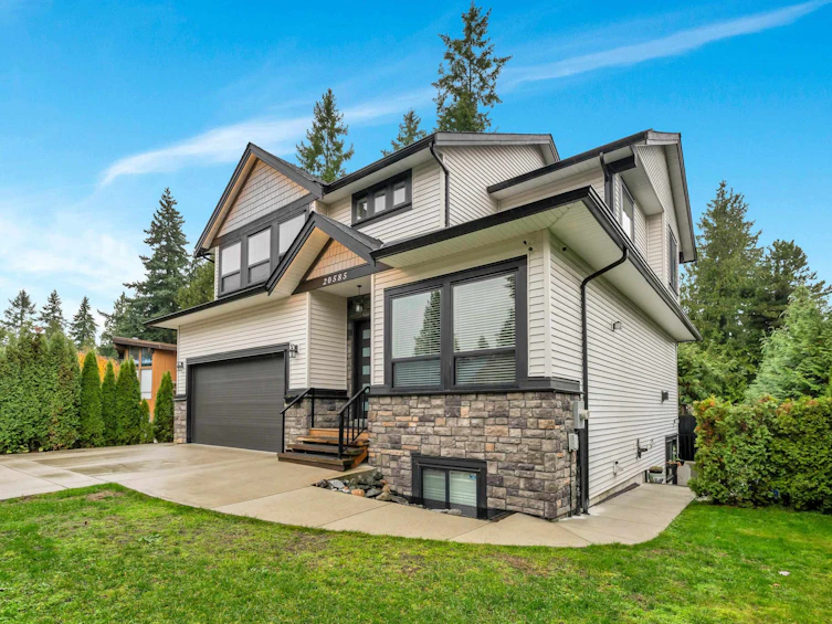 20585 45a Avenue, Langley, BC, V3A 6G4 - 3