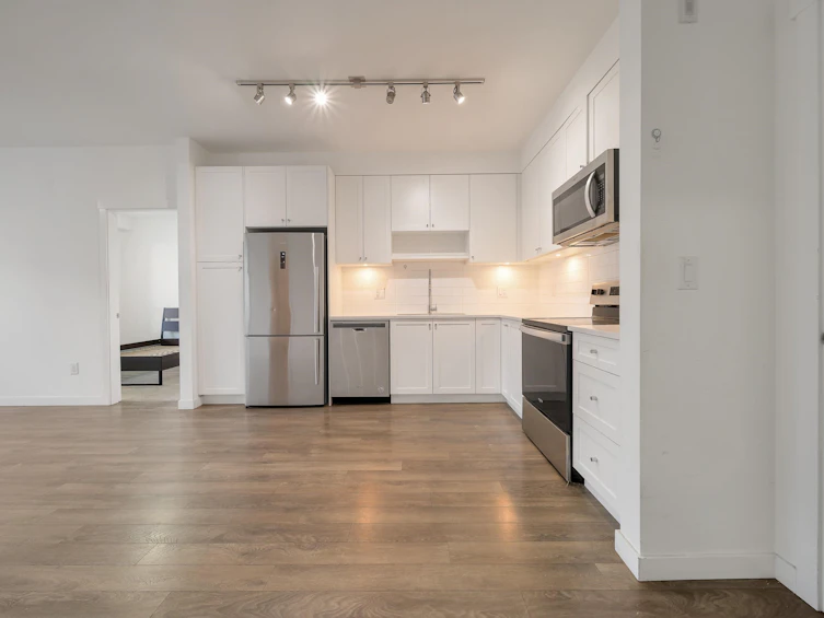 317-13628 81a Avenue, Surrey, BC, V3W 3E2 - 9