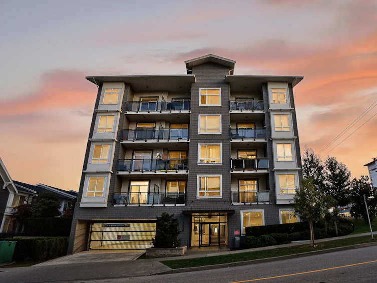 317-13628 81a Avenue, Surrey, BC, V3W 3E2 - 2