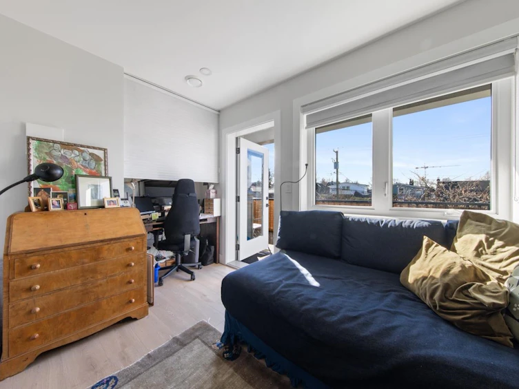 2558 Dundas Street, Vancouver, BC, V5K 1P8 - 18