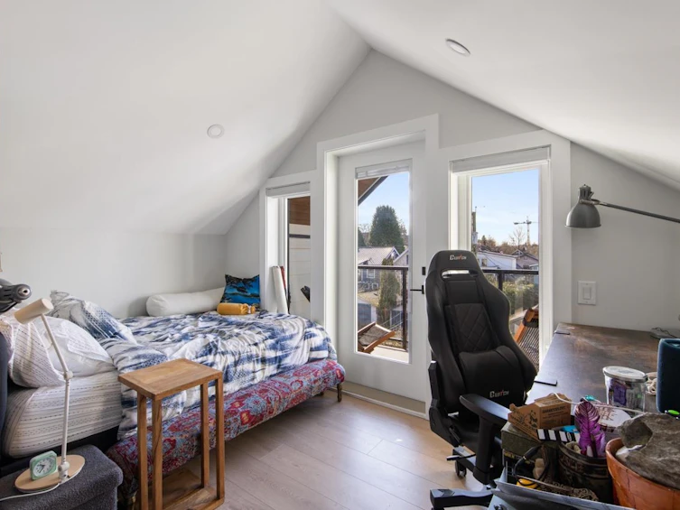 2558 Dundas Street, Vancouver, BC, V5K 1P8 - 20