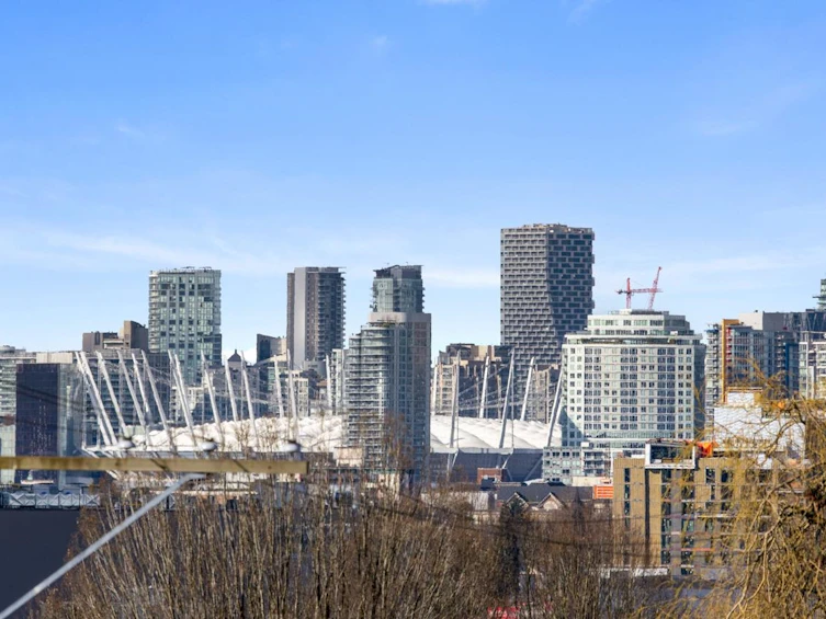2558 Dundas Street, Vancouver, BC, V5K 1P8 - 26