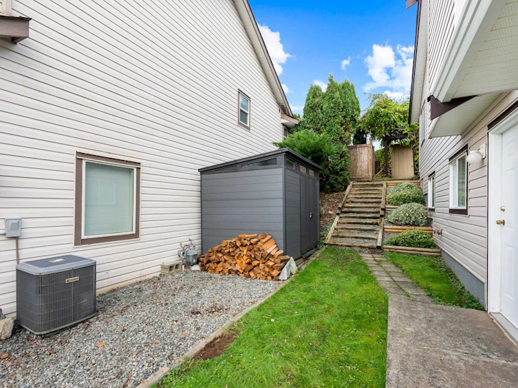 35028 Kootenay Drive, Abbotsford, BC, V2S 8C9 - 35