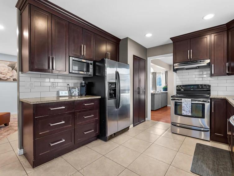 35028 Kootenay Drive, Abbotsford, BC, V2S 8C9 - 20