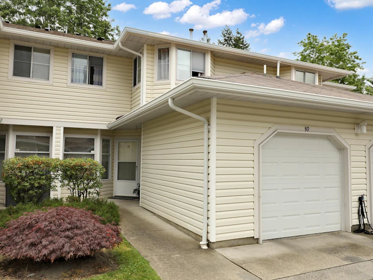 30-10038 155 Street Street, Surrey, BC, V3R 0S2