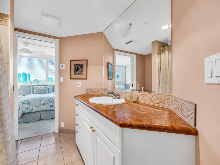 6-1350 W 14 Avenue, Vancouver, BC, V6H 1R1 - 18