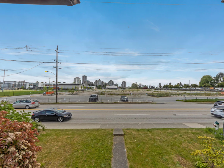 7769 10th Avenue, New Westminster, BC, V3N 2S2 - 9