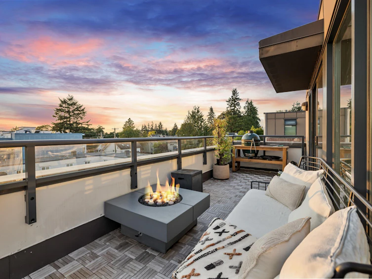 211-1961 Collingwood Street, Vancouver, BC, V6R 3K6 - 2