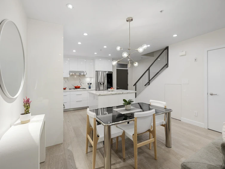 211-1961 Collingwood Street, Vancouver, BC, V6R 3K6 - 7