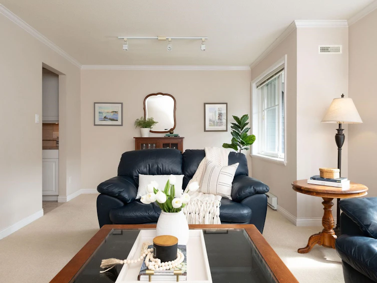 651 St. Andrews Avenue, North Vancouver, BC, V7L 4M2 - 3