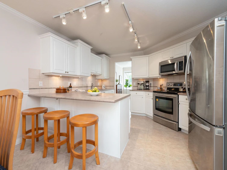 651 St. Andrews Avenue, North Vancouver, BC, V7L 4M2 - 10