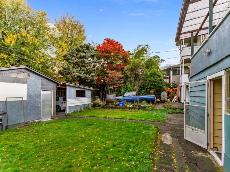 1615 Adanac Street, Vancouver, BC, V5L 2C7 - 26