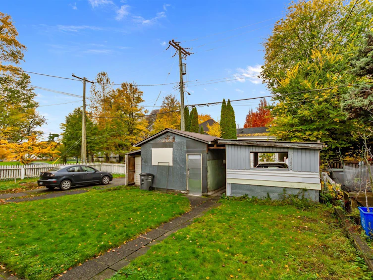 1615 Adanac Street, Vancouver, BC, V5L 2C7 - 27