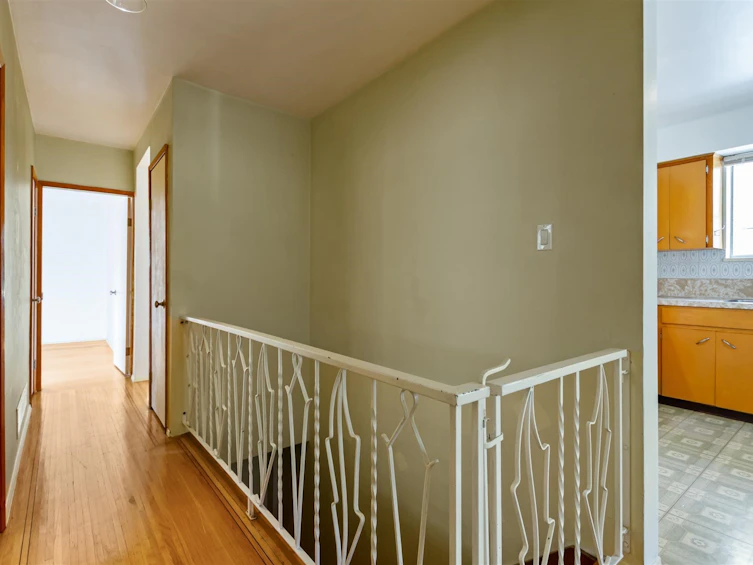 1615 Adanac Street, Vancouver, BC, V5L 2C7 - 14