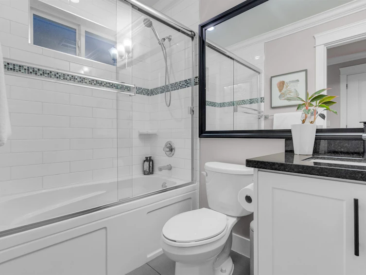 21161 80a Avenue, Langley, BC, V2Y 0K3 - 21