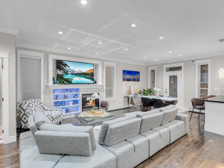 21161 80a Avenue, Langley, BC, V2Y 0K3 - 4