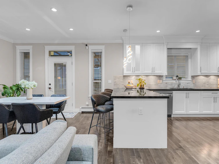21161 80a Avenue, Langley, BC, V2Y 0K3 - 5
