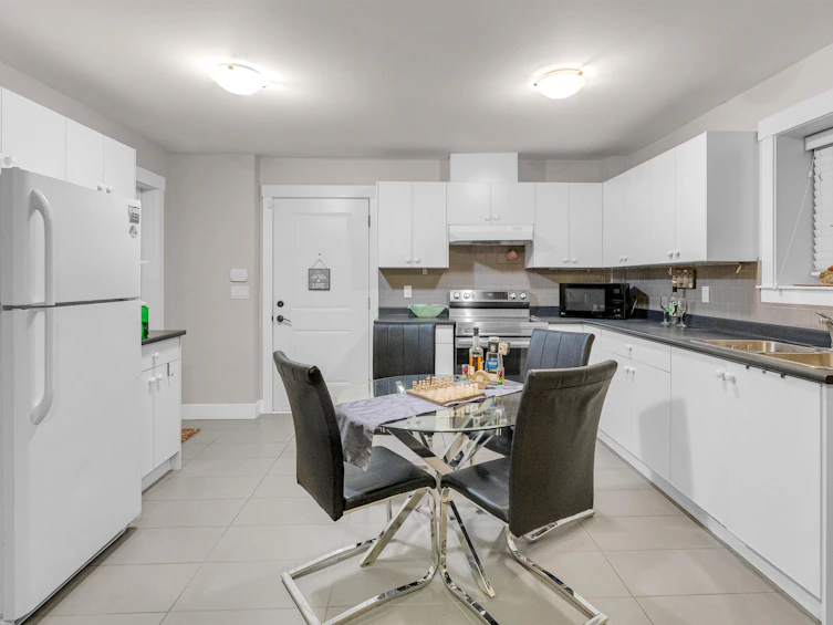 21161 80a Avenue, Langley, BC, V2Y 0K3 - 15