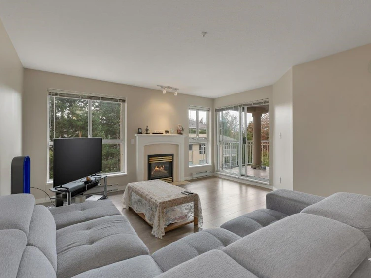 401-13733 74 Avenue, Surrey, BC, V3W 1B8 - 2