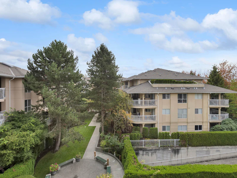 401 - 13733 74th Avenue, Surrey BC V3W 1B8