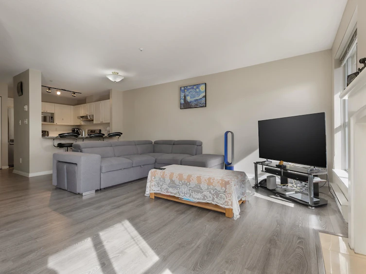 401-13733 74 Avenue, Surrey, BC, V3W 1B8 - 3