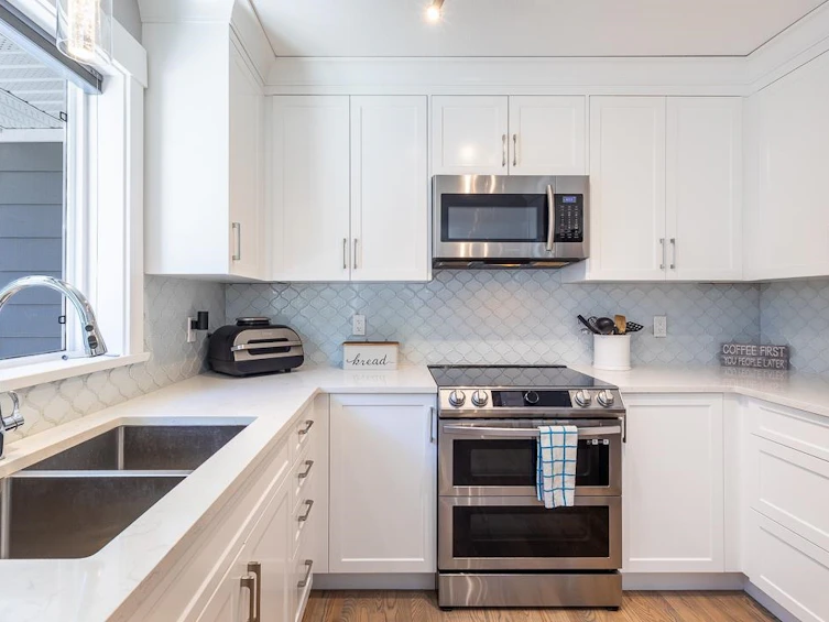 5592 Curtis Place, Sechelt, BC, V7Z 0R9 - 13
