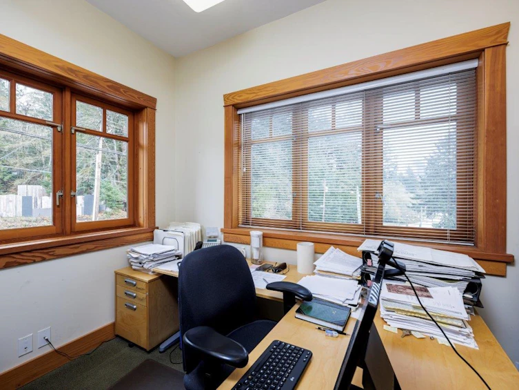 475 Bowen Island Trunk Road, Bowen Island, BC, V0N 1G2 - 17