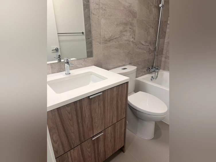 3211-13675 107a Avenue, Surrey, BC, V3T 2H2 - 6