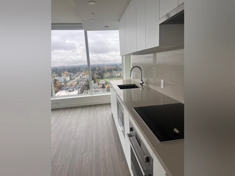 3211-13675 107a Avenue, Surrey, BC, V3T 2H2 - 10