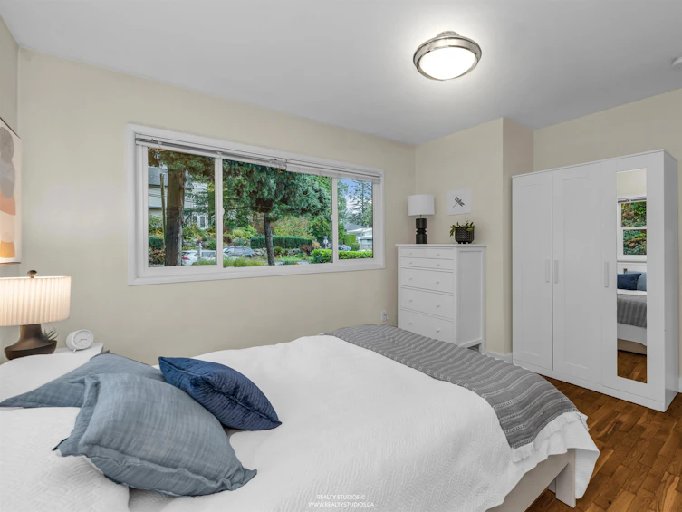 2433 Philip Avenue, North Vancouver, BC, V7P 2W7 - 17