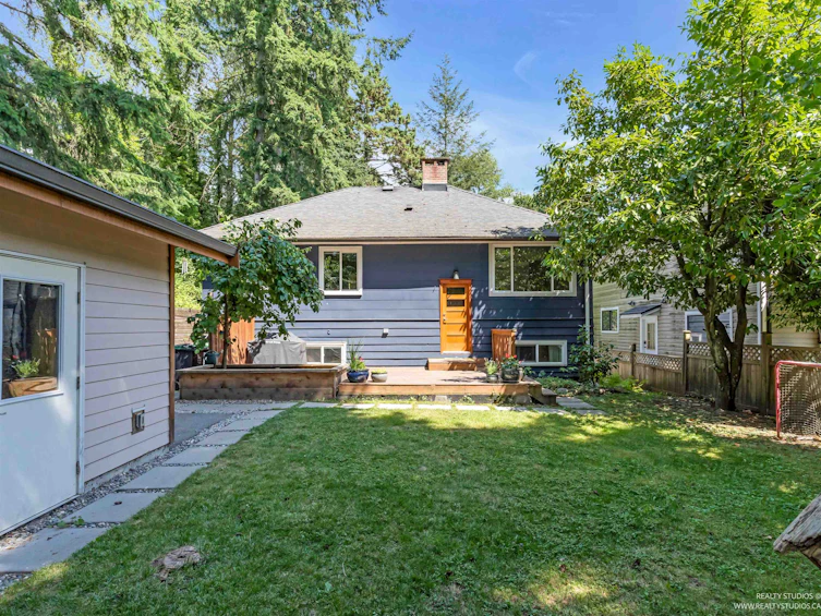 2433 Philip Avenue, North Vancouver, BC, V7P 2W7 - 38