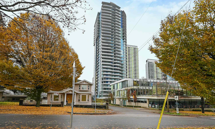 1409-8189 Cambie Street