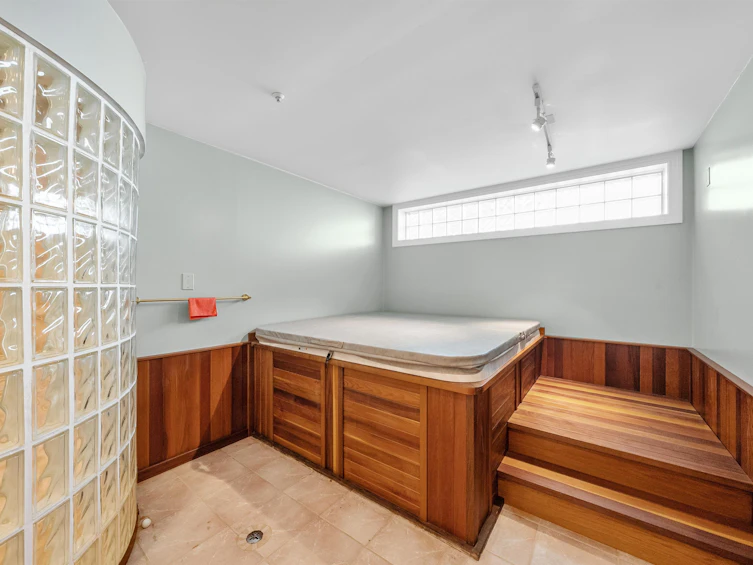 1426 W 48th Avenue, Vancouver, BC, V6M 2P2 - 22