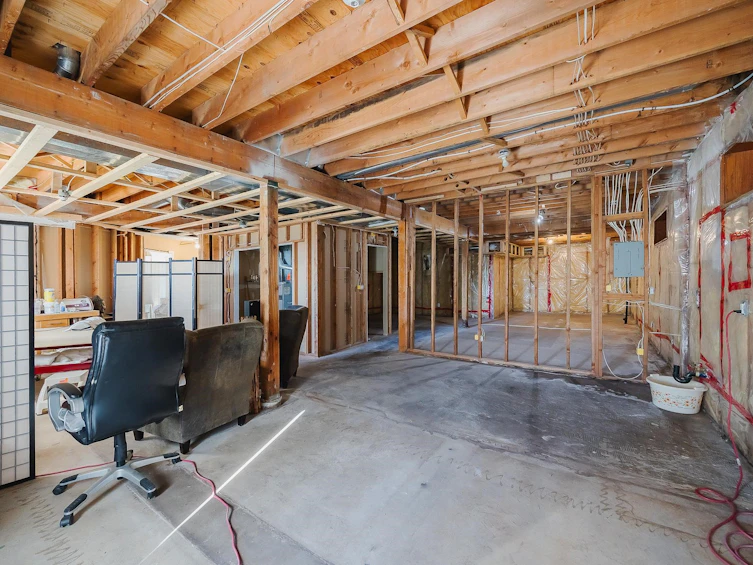 32832 Best Avenue, Mission, BC, V2V 2S8 - 33