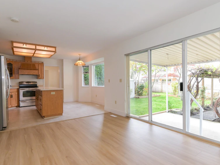 9469 154 Street, Surrey, BC, V3R 9E2 - 10