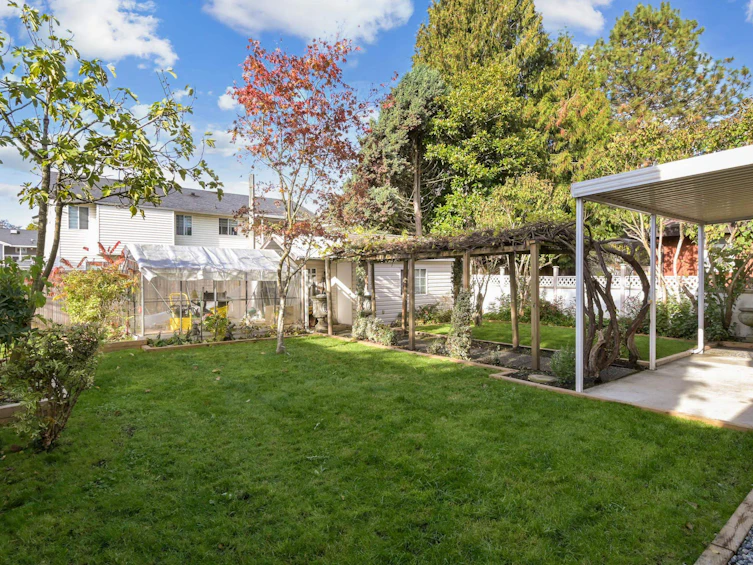 9469 154 Street, Surrey, BC, V3R 9E2 - 28