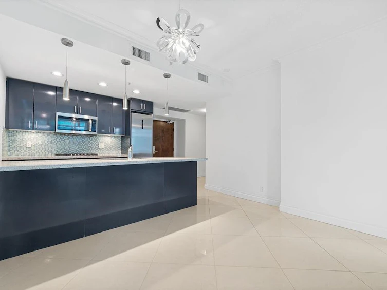 403-162 Victory Ship Way, North Vancouver, BC, V7L 0B4 - 10