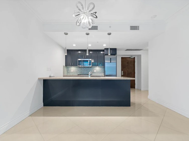 403-162 Victory Ship Way, North Vancouver, BC, V7L 0B4 - 9