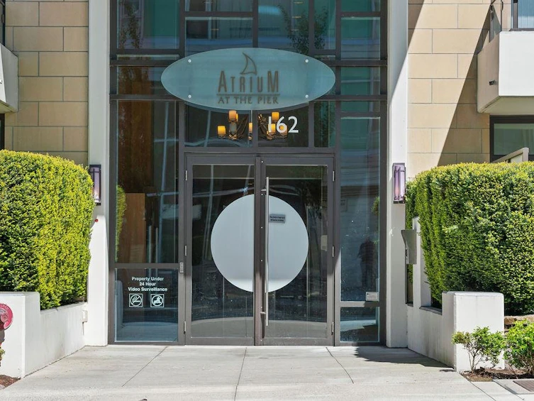 403-162 Victory Ship Way, North Vancouver, BC, V7L 0B4 - 2