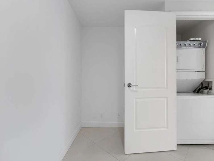 403-162 Victory Ship Way, North Vancouver, BC, V7L 0B4 - 37