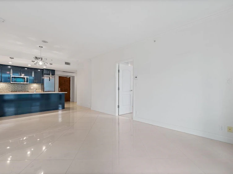 403-162 Victory Ship Way, North Vancouver, BC, V7L 0B4 - 15