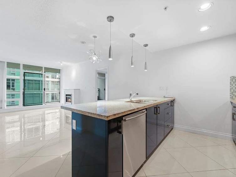403-162 Victory Ship Way, North Vancouver, BC, V7L 0B4 - 18